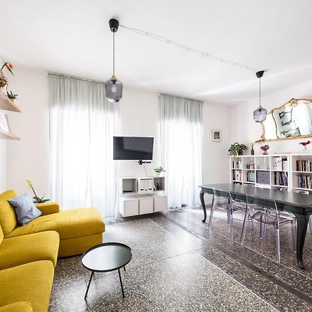 Domus Deiana Apartment Cagliari Bagian luar foto
