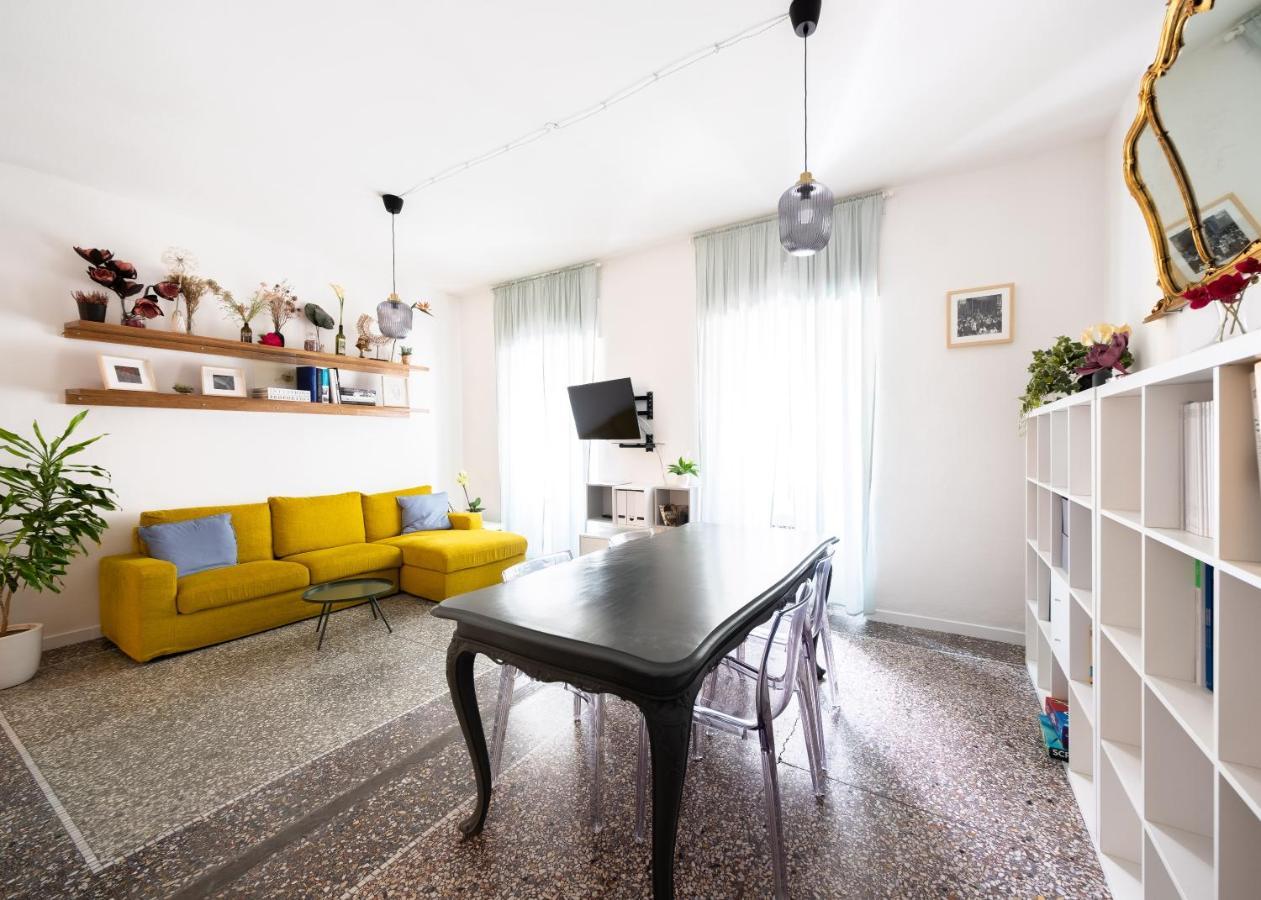 Domus Deiana Apartment Cagliari Bagian luar foto
